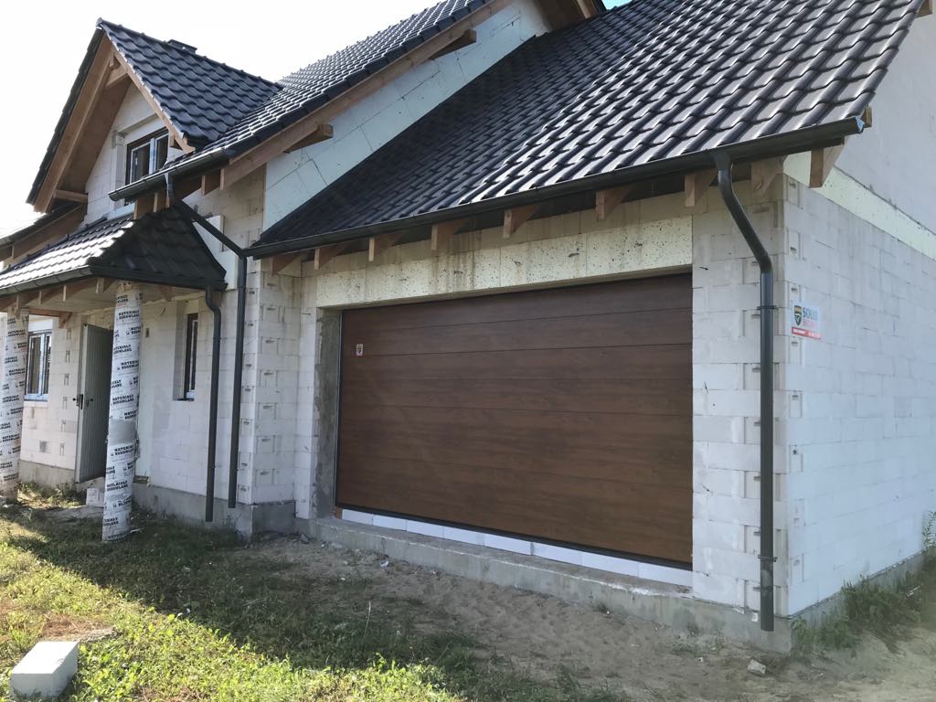 Zdjęcie do wpisu: Julka 3 Odbicie Lustrzane